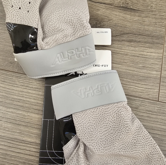 Nike Purdue Boilermakers Batting Baseball Gloves Mens Size XXL - Picture 2 of 2